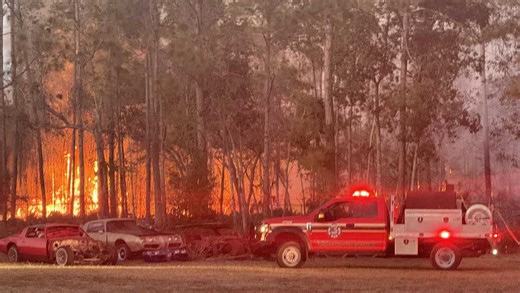 Brush fire forces evacuations and roadblocks in Flagler County, deputies say