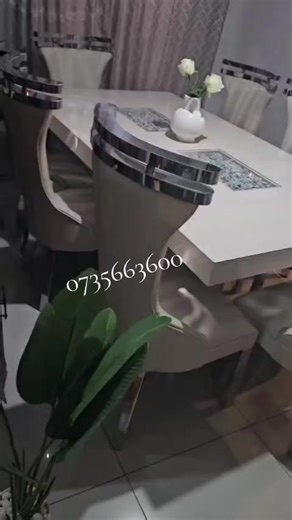 Custom Made Dining Sets: Pure Craftsmanship Available Online