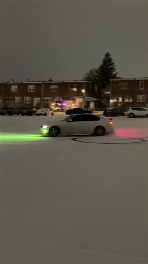 BMW F30 Drift in Snow: Thrilling Performance