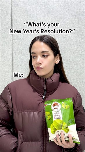 New Year’s resolution check! me? none so far lol #nongshim #ppangbujang #koreansnacks #matcha #newyears