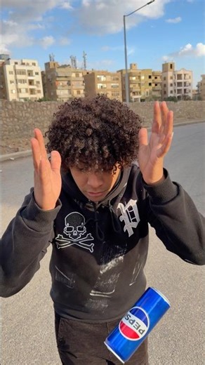 ياعم يخربيت عينك 😂😂😂💔😭