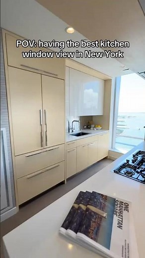 This Fully Furnished Lower Manhattan Studio Has Been on the Market for 850 Days… 😳🏙️
