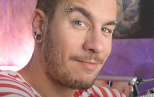 1.4M views · 7.8K shares | This tattoo artist has combined a sewing machine, record player, and typewriter into one very cool prosthetic. (via NowThis) | Upworthy | Facebook