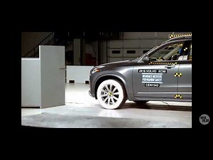 BMW X7 crash vs Volvo XC 90 crash test