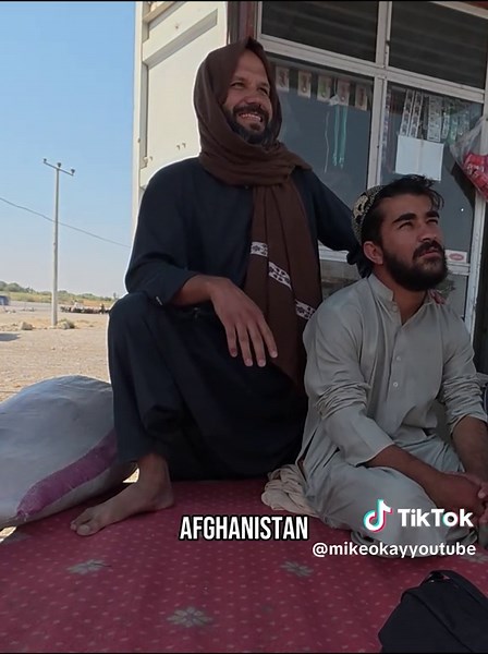 Afghansitan - The locals think I'm scared #mikeokay #travel #afghanistan🇦🇫 #hitchhiking