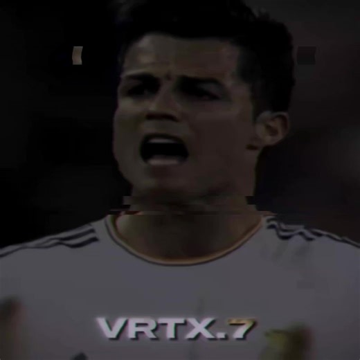 Creative Clip Freezing Techniques in Video Edits