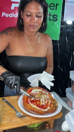 The biggest empanadas #dlucyempanadas