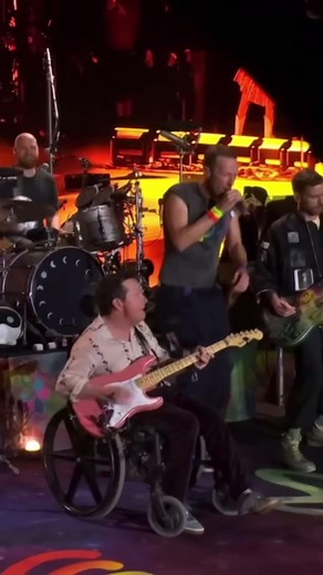 Coldplay Performs 'Fix You' Live at Glastonbury 2024