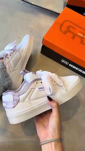 Lançamento do Tênis Hocks Flat Core Branco Lilac