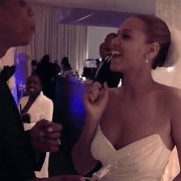 Happy 9th anniversary, Beyoncé and JAY Z! Never stop being adorable 💕 [via GIPHY] | BRIDES