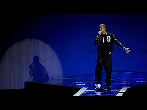 Drake - Over ( Live @ BET Awards 2010) 1080p