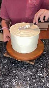 Decorators Cream Cheese Frosting #TheRighteousKitchen #CreamCheeseFrosting