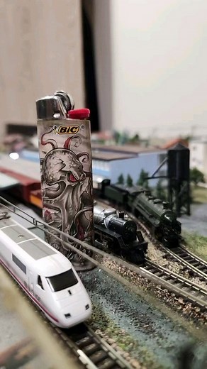 71 reactions | Marklin Z-scale! ICE Bullet train and a Milwaukee steamer! Bic lighter for size reference! #marklin #märklinz #zscale #zscaler #modellbahn #trainlayout #trainstation #modeltrains #modeltrainstagram #bullettrain #steamengine #steamlocomotive #trains #trainstagram #tinytrains #milwaukee #icetrain #miniature #miniaturetrains #traintracks | BR Railroad | Facebook