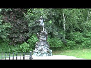 THE PETER PAN STATUE - KENSINGTON GARDENS, LONDON - 15 JUNE 2015