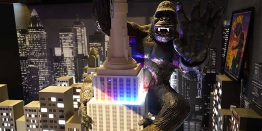 Greenspan Projects creates world's largest indoor mini golf course for Albatross Entertainment