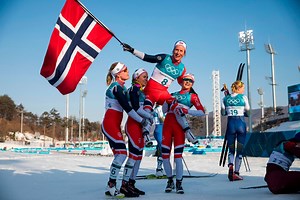 La gazette des JO d’hiver 2018 : record pour Bjoergen, hockeyeurs patriotes et pandas pékinois