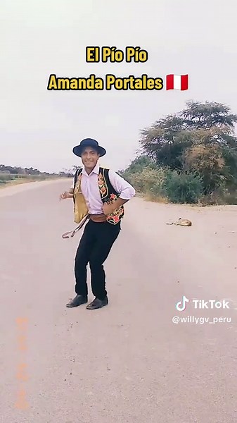 El Pío Pío Amanda Portales #Huayno #huaylash_huancayo #danzasperuana #culturaperuana #dance #foryou #tiktoker #viralvideo