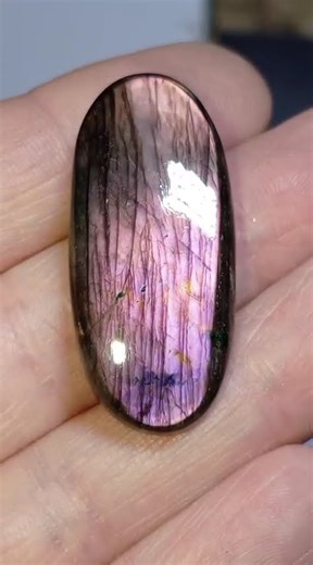 #labradorite #natural stones #magical properties #esotericism #lithotherapy #precious stones