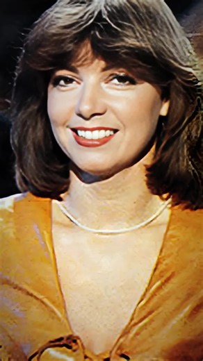 Weekend - Earth & Fire. Released in 1979, this Disco single by dutch band ”Earth & Fire” was a huge european hit. #weekend #earthandfire #disco #rock #70s