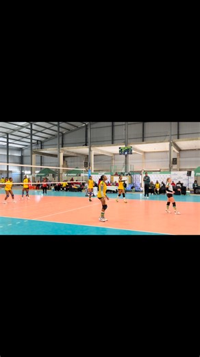 42 reactions | FINALS … South Africa won the gold medal in women’s indoor volleyball at the Region 5 Youth Games in Windhoek on Saturday. They beat Mozambique 3–2 in the final match. Video: Mitchelin Kangootui | The Namibian | Facebook
