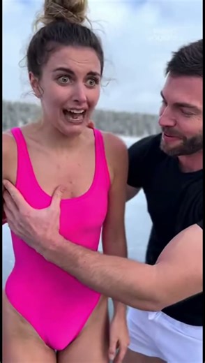 She Didn’t Hesitate ❄️ Ice Bath Endurance Test