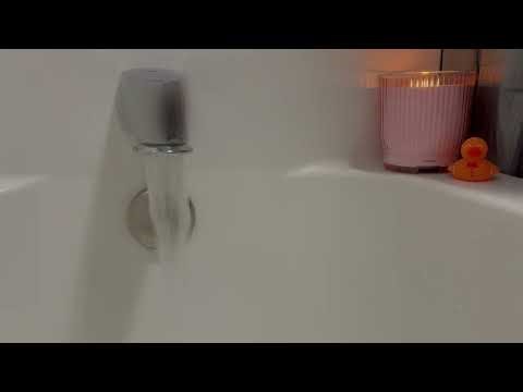 Bathtub Filling ASMR | Cozy Duckmas Candle Bath 🦆🕯️