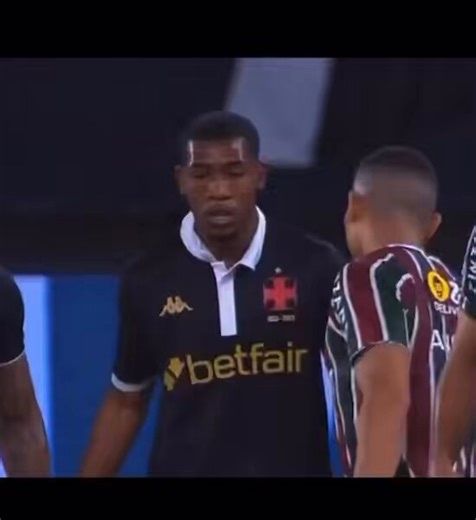 Tinha esquecido pra quem que esse pela saco do André meteu essa.Ficou mais engraçado ainda 🤣