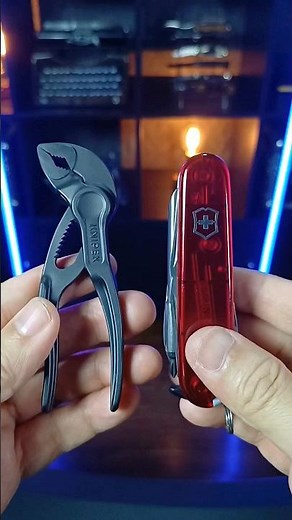 Some Call This the Perfect Urban EDC Combo | Tool X Two #edc