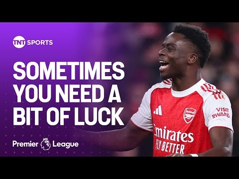 Bukayo Saka reacts after Arsenal snatch a thrilling late win vs Wolves! 😄