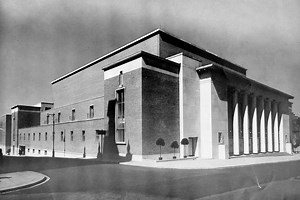 Wolverhampton's "white elephant" civic hall can trumpet decades of success