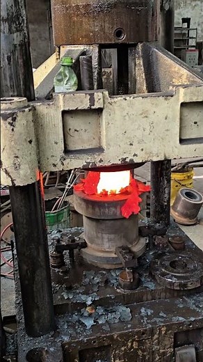 Inside the forging factory Automatic forging process of hydraulic press #forging #machine #hummer