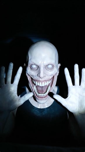 ALIEN FREAK just wants to HANG OUT (he’s really nice actually) #horrorshort #horrormovie #horror