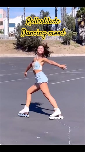 Rollerblade dancing #rollerskating #dance #happydance #trending #figureskating
