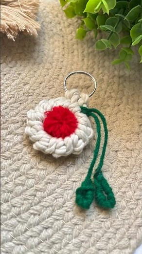 DIY Flower Keychain | Easy keychain Tutorial | Cute Handmade Gift Idea | #diykeychain 🌸