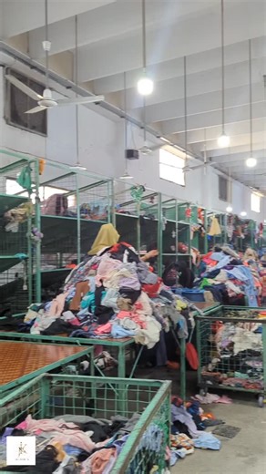 Vintage Clothing on Instagram: "FACTORY TOUR 🔥 ✅ . . . #vintageclothing #jandktextile #vintagefashion #factory #SouthAmerica #LatinAmerica #Brazil #Argentina #Chile #Colombia #Peru #ReelsSouthAmerica #ExploreSouthAmerica #TrendingReels #StreetwearLATAM #FashionReels"