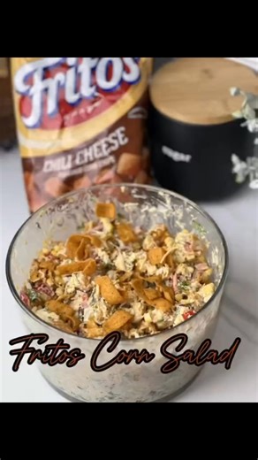 🌽 Frito Corn Salad 🥳 This crunchy, creamy, and spicy dish is perfect for parties or an easy side dish! 💃✨ Ingredients: - 2 cans corn (drained) - 1 red bell pepper (diced) - 1/2 purple onion (diced) - Pickled jalapeños (to taste, chopped) - 2 cups Mexican blend cheese - 1 bunch cilantro (chopped) - 1 cup mayo - Black pepper (to taste) - 1 bag chili cheese Fritos (crushed) Instructions: 1️⃣ In a large bowl, combine the drained corn, diced red bell pepper, purple onion, and chopped pickled jalap