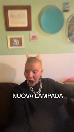 Come scegliere il colore perfetto per la tua nuova lampada