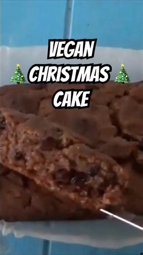 Vegan Christmas Cake Easy Recipe - How To Make Vegan Cake 🎄