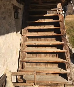 42K views · 5.2K reactions | KING #gvlifestyle #myidolgv -My Hastag Slovakia -Kto miľuje môj Fan Page pridaj sa k nám.♥️ ⬆️⬇️ - If you like my fan page, join us. thanks to all of you. ♥️ #italy#usa#slovakia | Gianluca Vacchi slovakiafanpage | Facebook