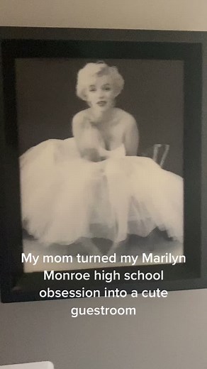 Marilyn Monroe Themed Bedroom Makeover