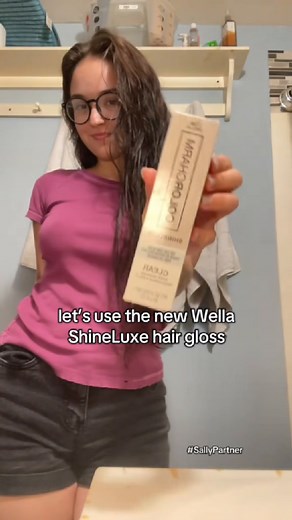 15K views · 56 reactions | This hair gloss is EVERYTHING.  Watch this creator refresh her hair with Wella Shine Luxe Hair Gloss – adding tone, shine, and that healthy hair feel ✨ Shop Wella Colorcharm: https://spr.ly/6180fMJyC #WellaShineLuxe #GlossyHair #HairGoals #SallyBeauty #HairCareEssentials #BeforeAndAfter | Sally Beauty | Facebook