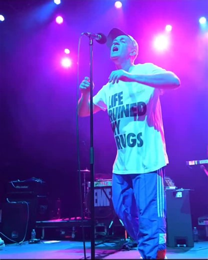 🤩 Saturday, January 31! Step back in time with "Unbelievable 90s" feat. EMF with special guest HADEE. DJ Lindersmash at Respectable Street in West Palm Beach. This is the English band’s first Florida show since 1991. Join us for an epic night of nostalgia and non-stop dancing. Grab your tickets now! 🎟️: emfwpb.eventbrite.com⁣⁣⁣ HeroesLiveEnt.com⁣⁣⁣ Presented by Heroes Live Entertainment | Heroes Live Entertainment