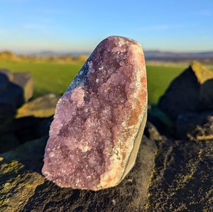 Géode d'améthyste lilas/rose, superbes pierres précieuses de haute qualité, qualité collection - Etsy France