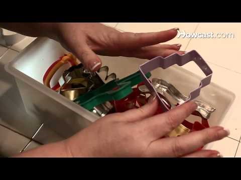 How to Decorate Cookies for a Bachelorette Party