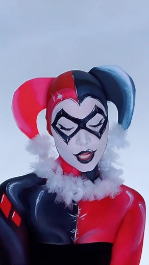 Body Paint Transformation Tutorial in Time-lapse