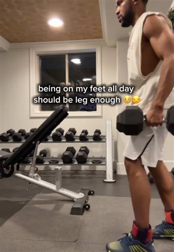 Leg Day Workout Humor: Relatable Gym Moments