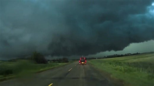 🎄🌪️ Best Christmas Gift EVER? Tornado Chasing. 🌪️🎄 Looking for a gift that actually gets someone excited? This spring, I’m taking small groups straight into Tornado Alley to chase real storms and tornadoes — safely and professionally. ⚠️ Only a few seats left 🎁 Perfect experience gift 📍 Guided storm chasing tours 📆 Spring 2026 If you’ve got an adventurer in your life… this is the gift they’ll never forget. 👉 more info in link in comment #ChristmasGift #TornadoChase #StormTour #BucketList