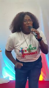 DIEU EST DIEU #GenevièveBrou #je_marche_avec_assurance | Geneviève Brou