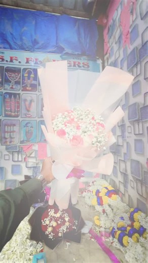 HSF flower garlands on Instagram: "#hubli #hsfflorist #bouquet #nearbouqet"