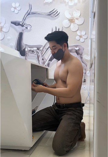 Anh làm bác suỹyyy